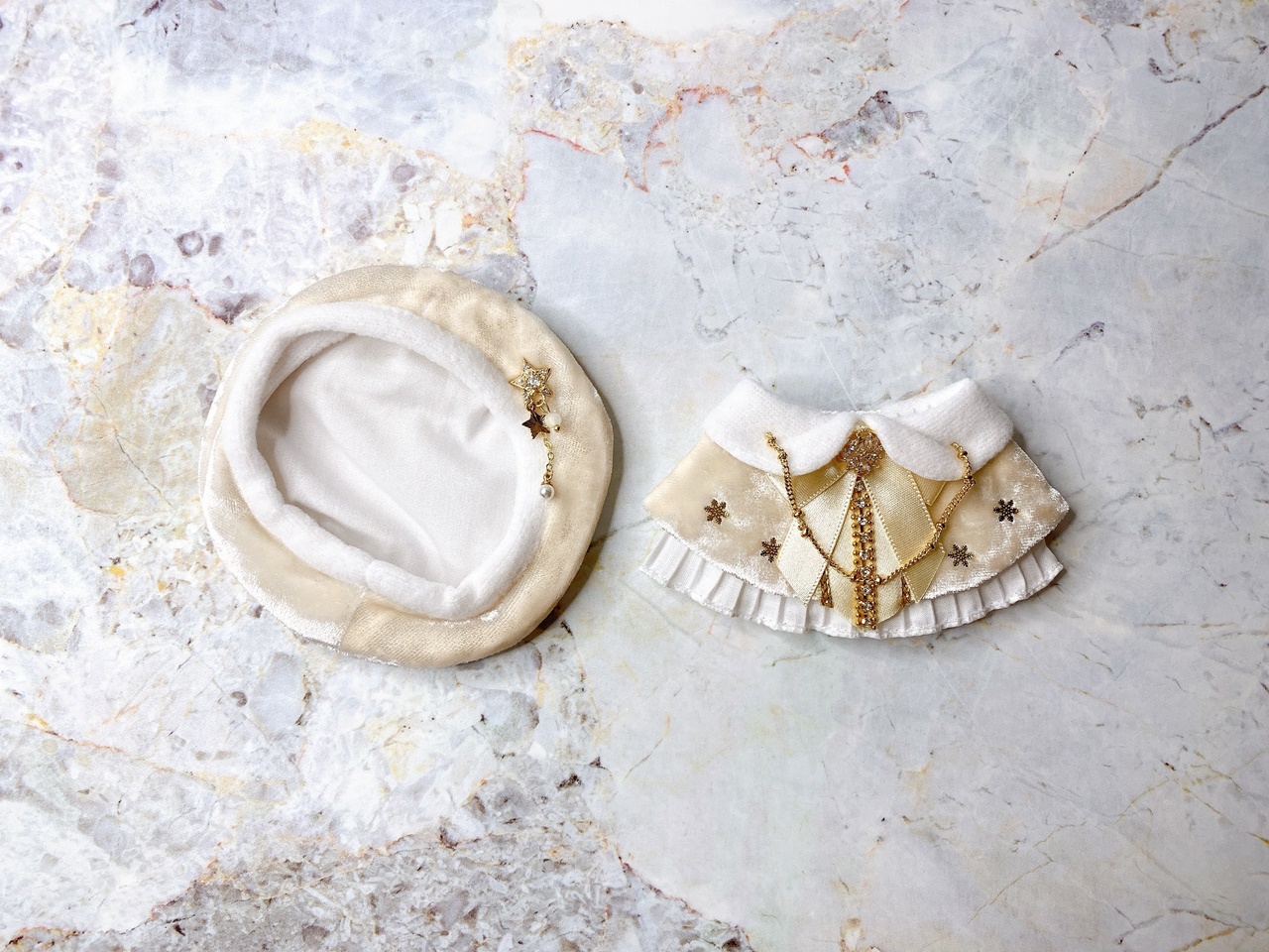 NINIMAL Velvet cape CREAM 3