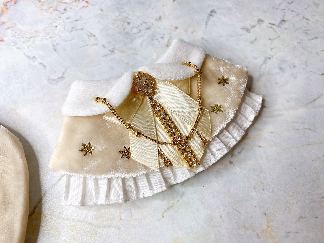 NINIMAL Velvet cape CREAM 4